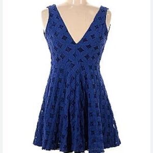 Finn & Clover Blue Lace‎ Mini Dress Sz S